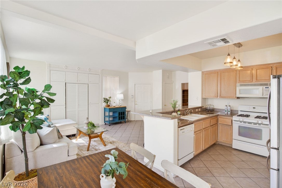 9901 Trailwood Drive 1088