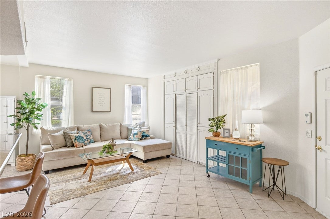 9901 Trailwood Drive 1088