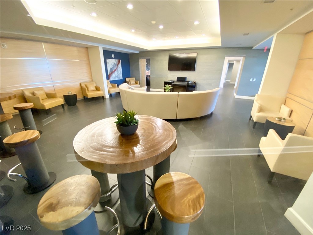 200 W Sahara Avenue 406