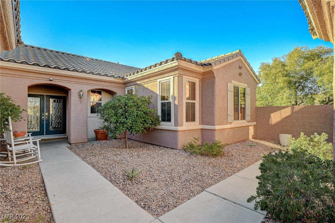 2039 Colvin Run Drive, Henderson, Nevada image 2