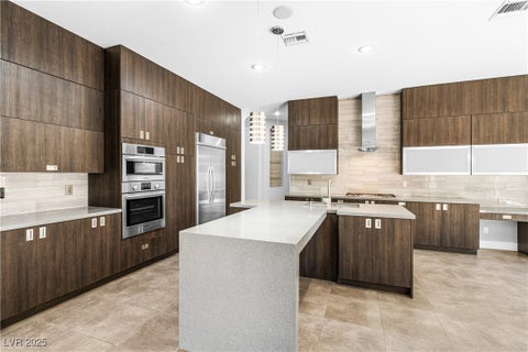 Photo of 7 Moraine Drive, Henderson, NV 89052 (MLS # 2720013)