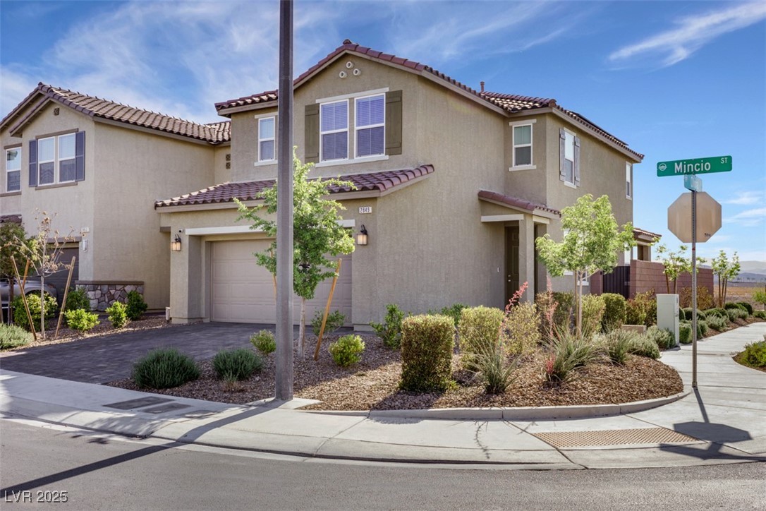 2849 Mincio Street, Henderson, Nevada image 2