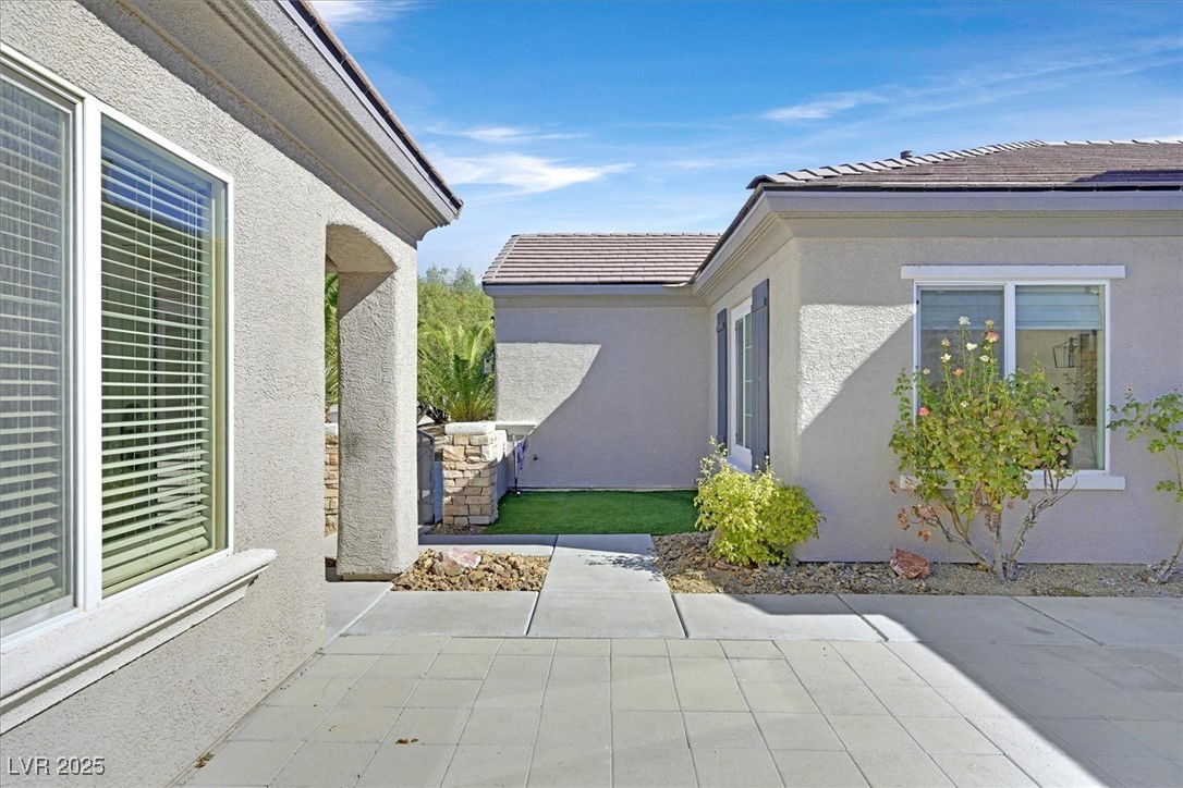 Henderson, Nevada 89044, United States, 3 Bedrooms Bedrooms, ,3 BathroomsBathrooms,Residential,Pending,19368