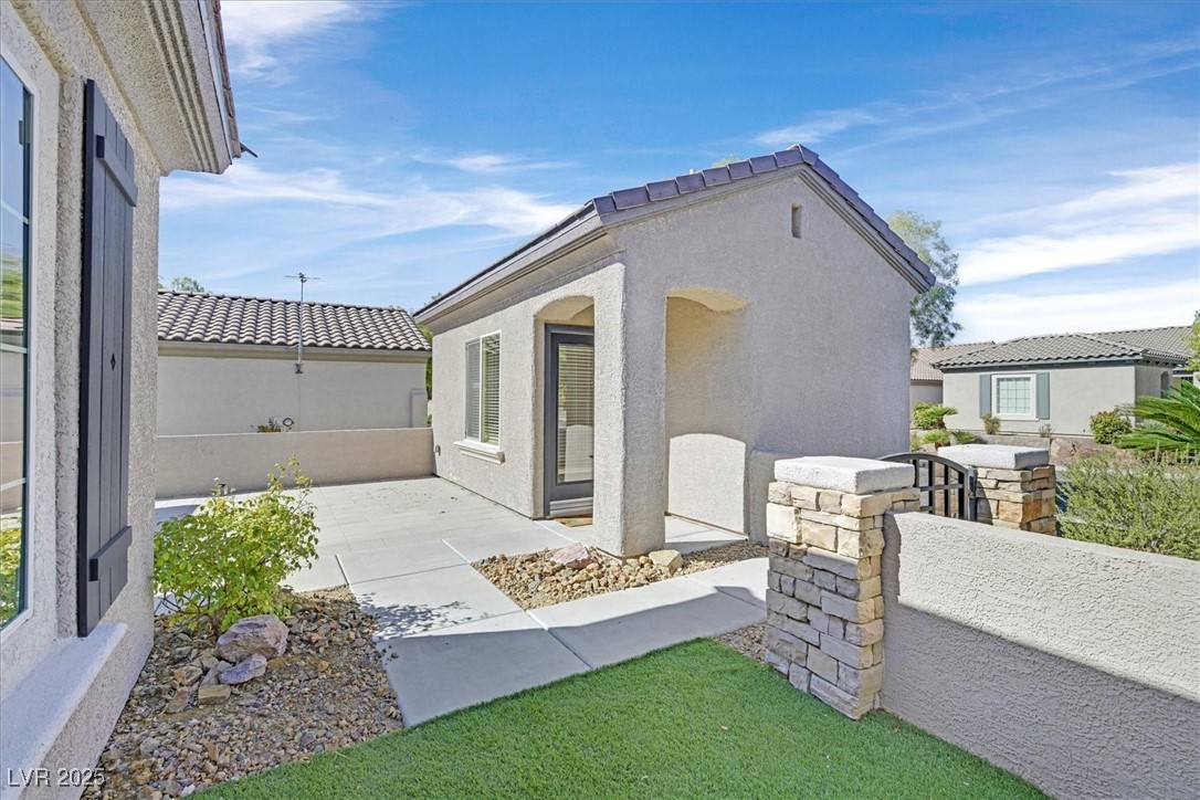 Henderson, Nevada 89044, United States, 3 Bedrooms Bedrooms, ,3 BathroomsBathrooms,Residential,Pending,19368