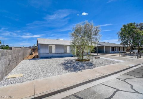Photo of 936 Greenville Street, Henderson, NV 89015 (MLS # 2775297)