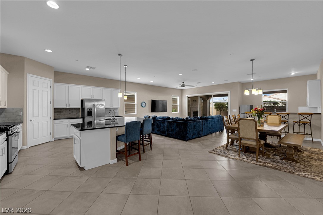 512 Heritage Bridge Avenue