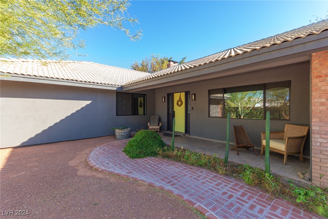 Las Vegas, Nevada 89129, United States, 5 Bedrooms Bedrooms, ,3 BathroomsBathrooms,Residential,Active,34023