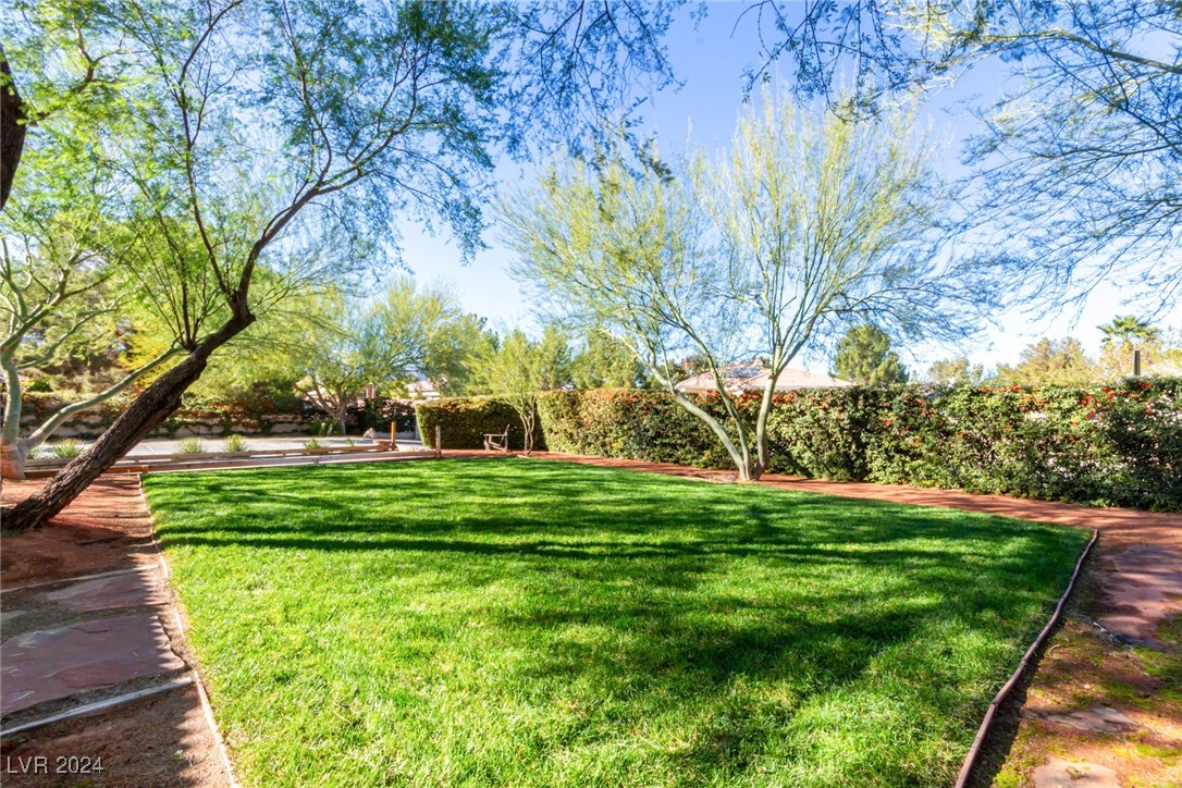 Las Vegas, Nevada 89129, United States, 5 Bedrooms Bedrooms, ,3 BathroomsBathrooms,Residential,Active,34023