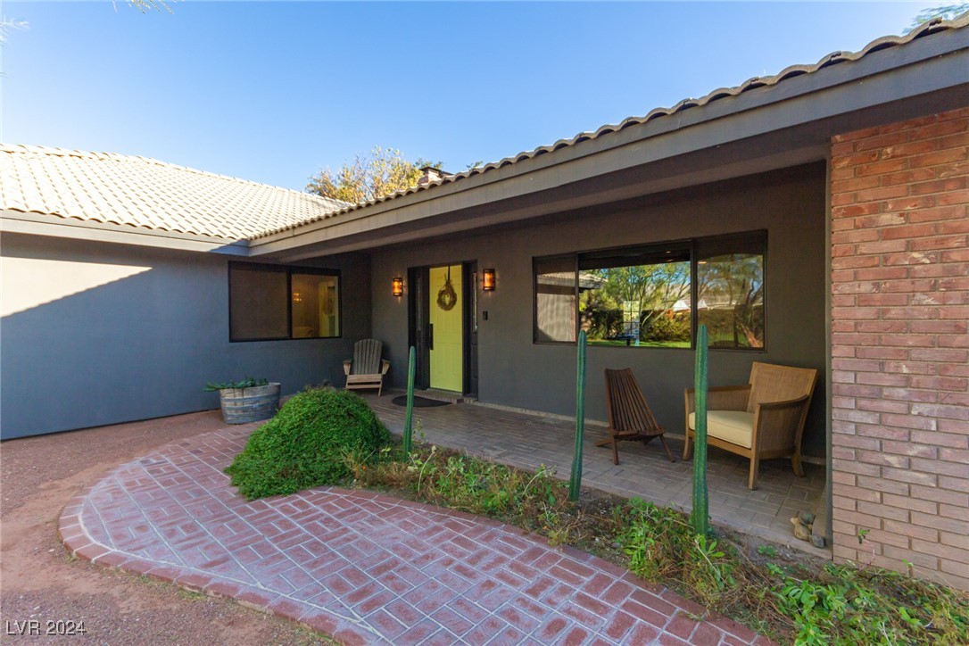 Las Vegas, Nevada 89129, United States, 5 Bedrooms Bedrooms, ,3 BathroomsBathrooms,Residential,Active,34023