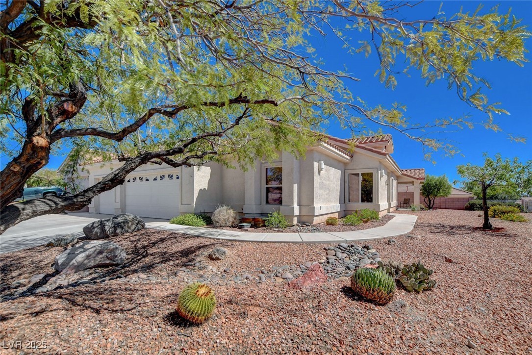 1104 Endora Way