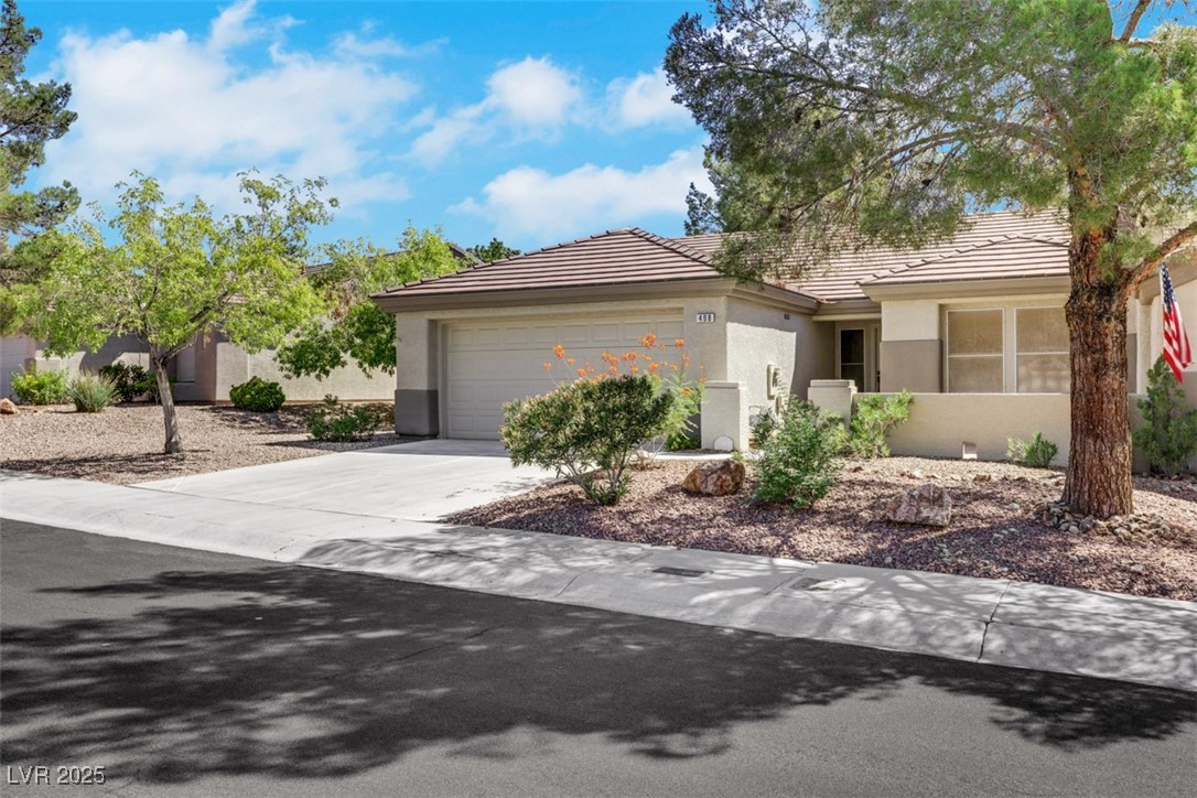 Properties 3 498 Elm Crest Place