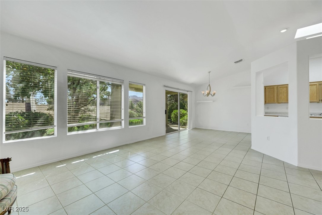 Properties 4 498 Elm Crest Place
