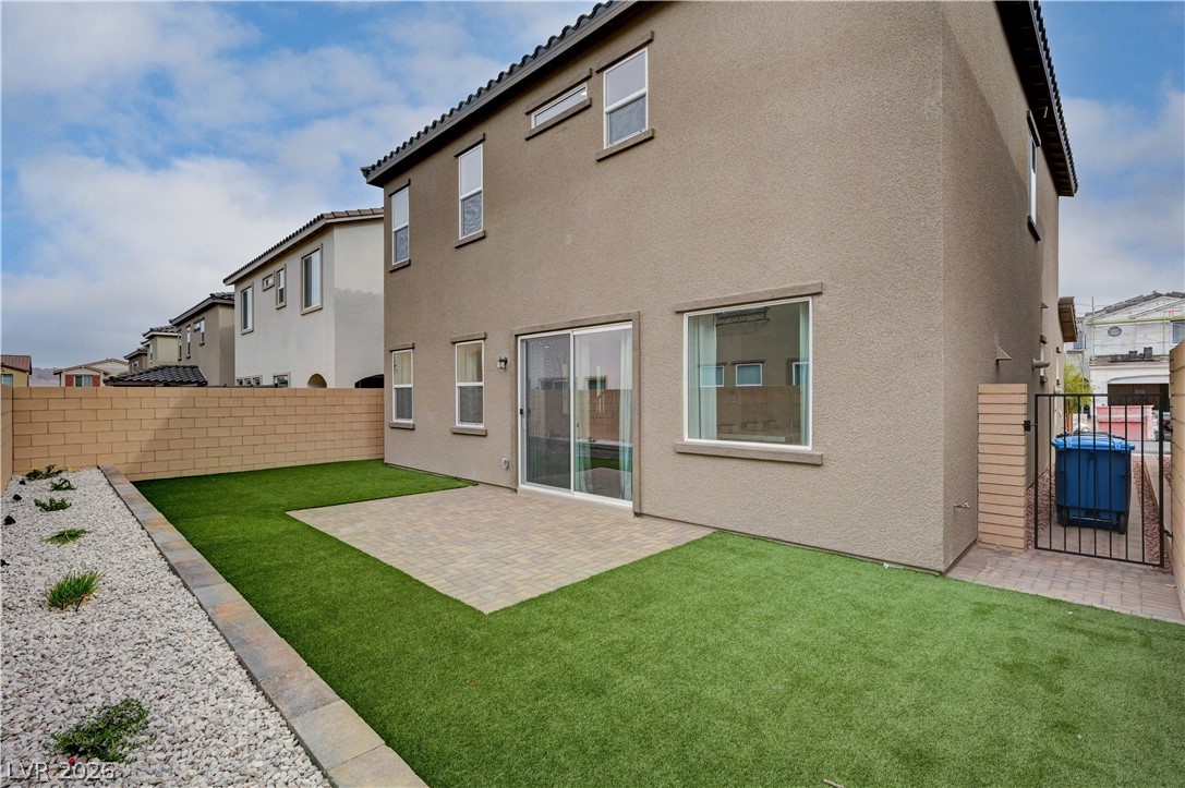 881 Dunkirk River Court