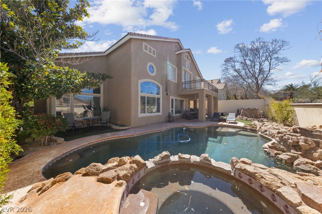 2066 Jupiter Hills Lane