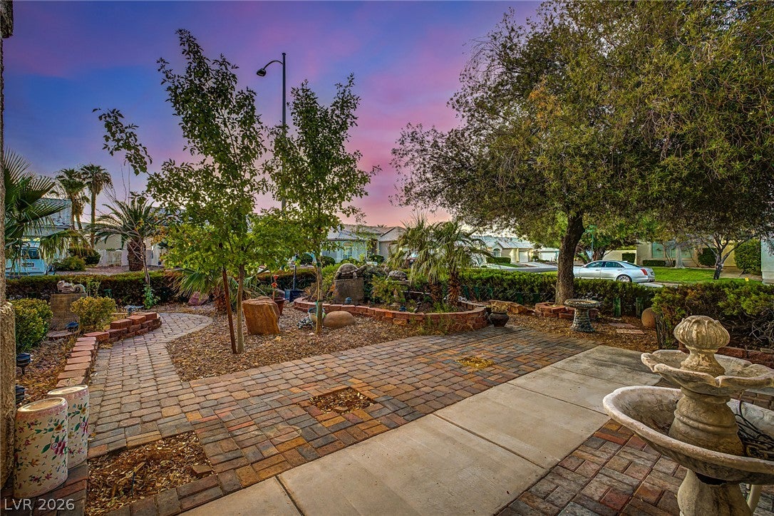7741 Crenshaw Way