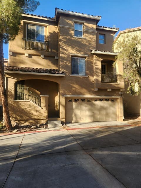 Homes For Rent - 6485 Abbotsford House Court<br/> Las Vegas, NV 89130
