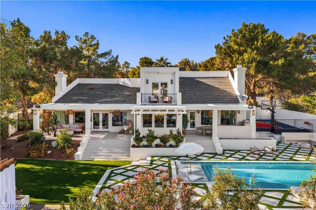 3003 La Mesa Drive