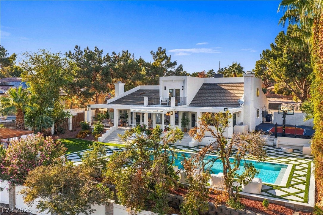 3003 La Mesa Drive