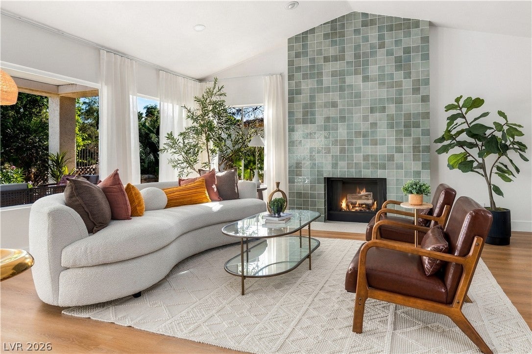 3003 La Mesa Drive