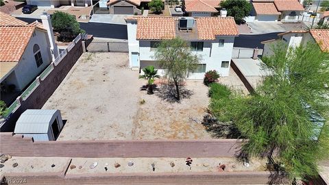 Single Family Residence in Laughlin NV 3051 Paseo Canyon Lane 45.jpg