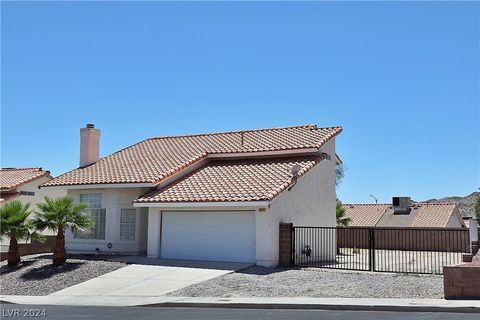 Single Family Residence in Laughlin NV 3051 Paseo Canyon Lane 2.jpg