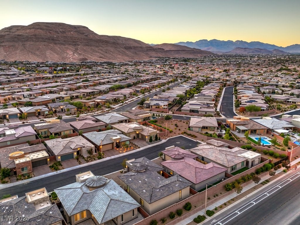 6776 Steel Mist Street