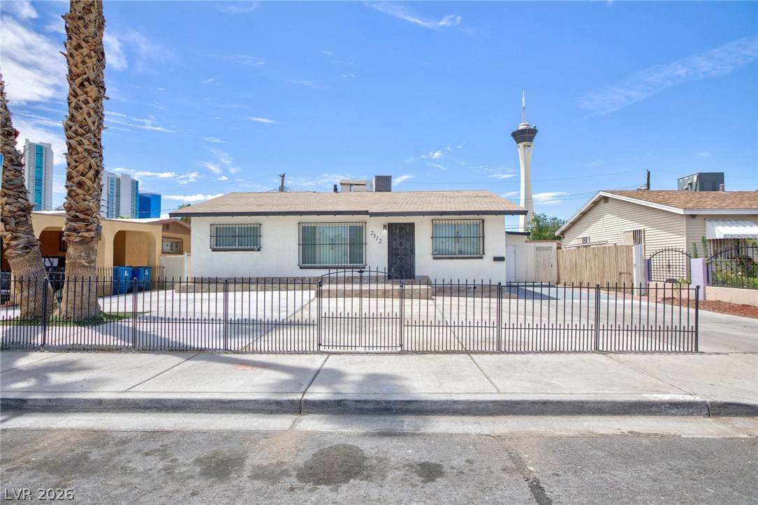 2312 Beverly Way