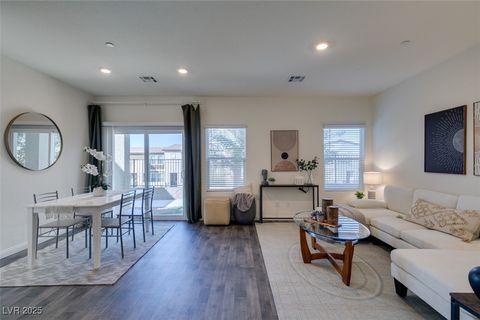 546 Thistleberry Avenue Henderson NV 89044