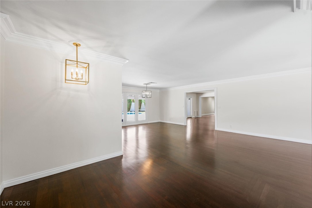 416 Macarthur Way