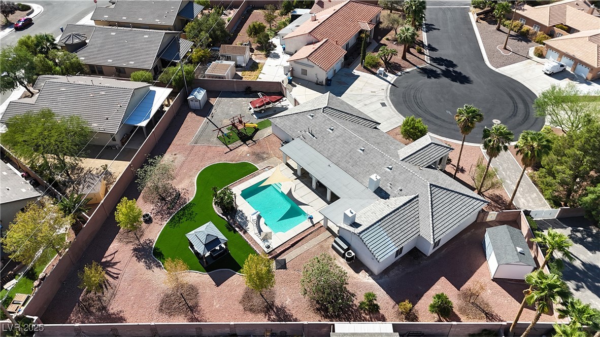 2870 Maverick Street