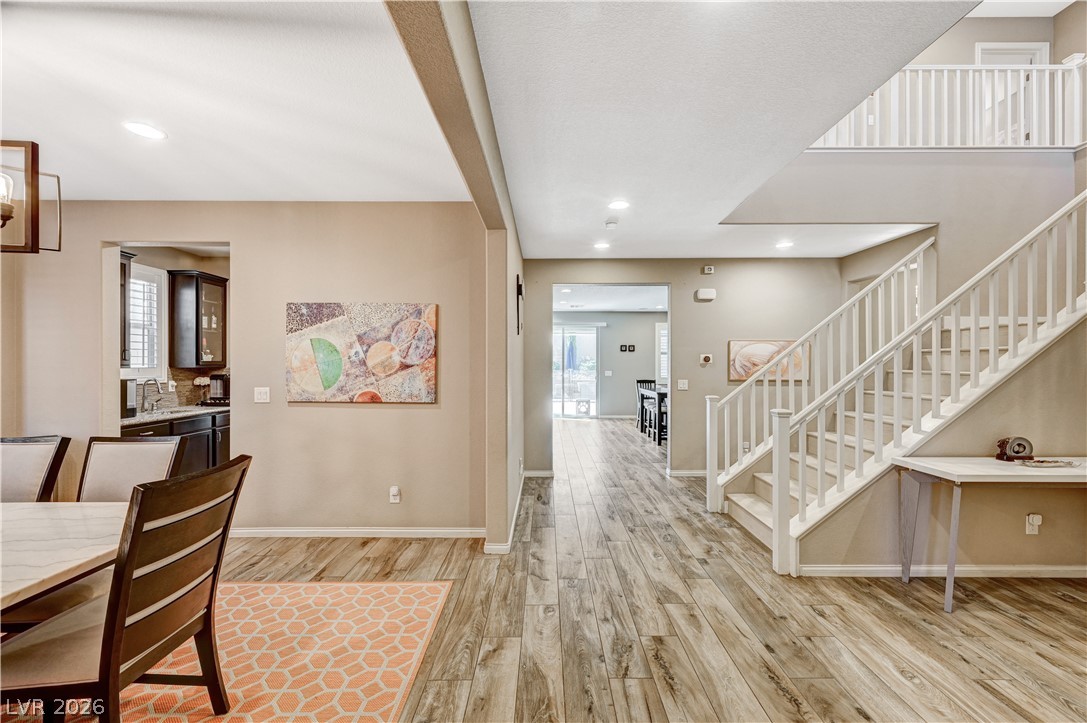 7741 Rainbow Rising Street