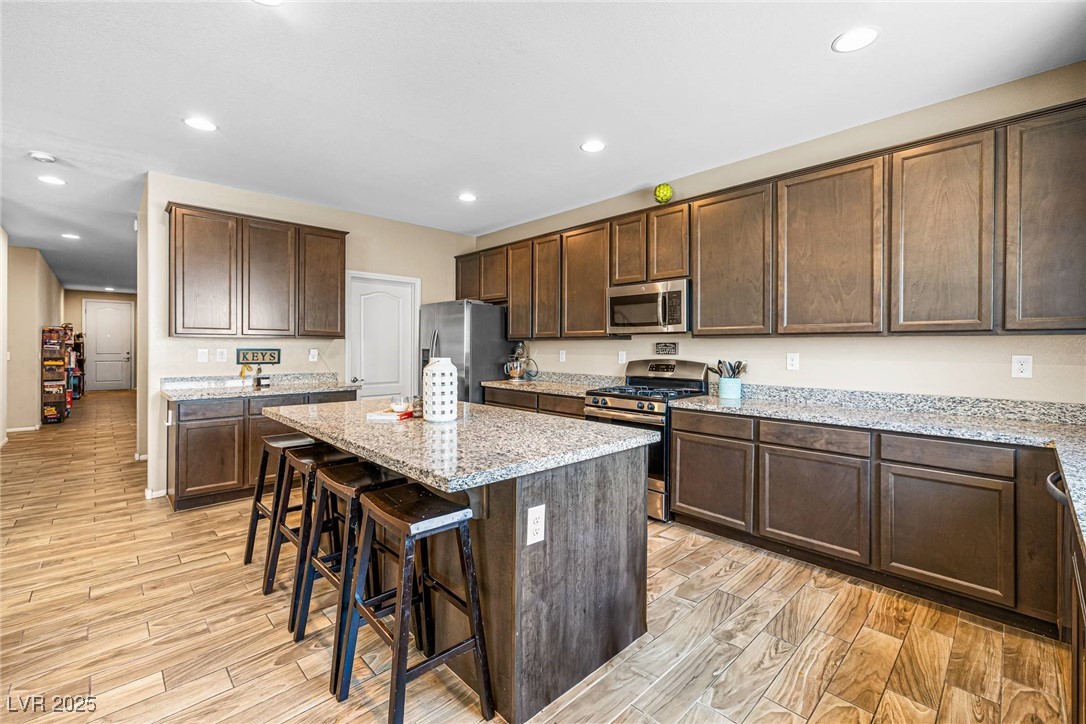 Las Vegas, Nevada 89166, United States, 5 Bedrooms Bedrooms, ,3 BathroomsBathrooms,Residential,Active,184122