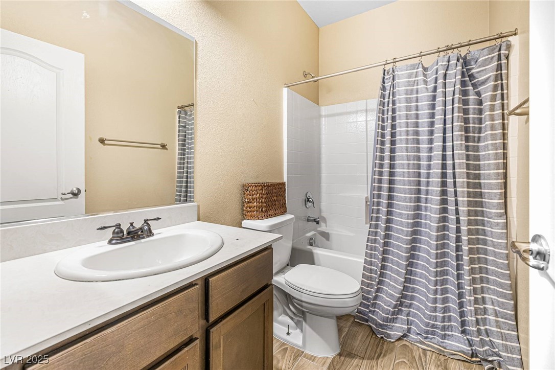 Las Vegas, Nevada 89166, United States, 5 Bedrooms Bedrooms, ,3 BathroomsBathrooms,Residential,Active,184122