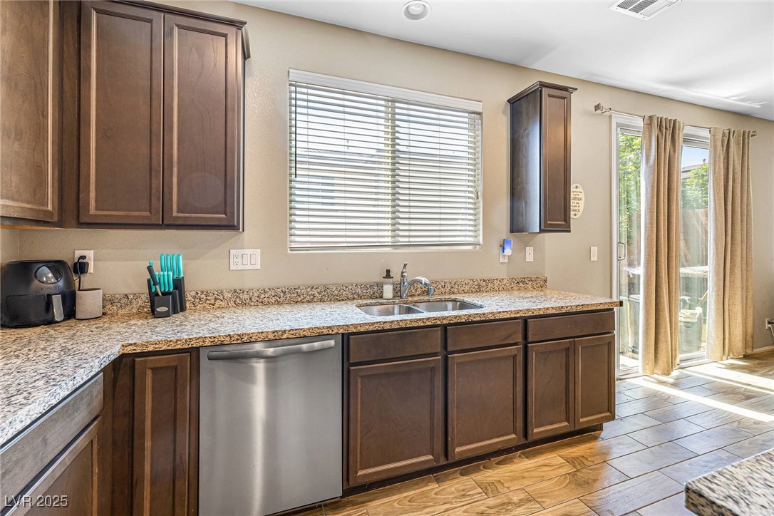 Las Vegas, Nevada 89166, United States, 5 Bedrooms Bedrooms, ,3 BathroomsBathrooms,Residential,Active,184122