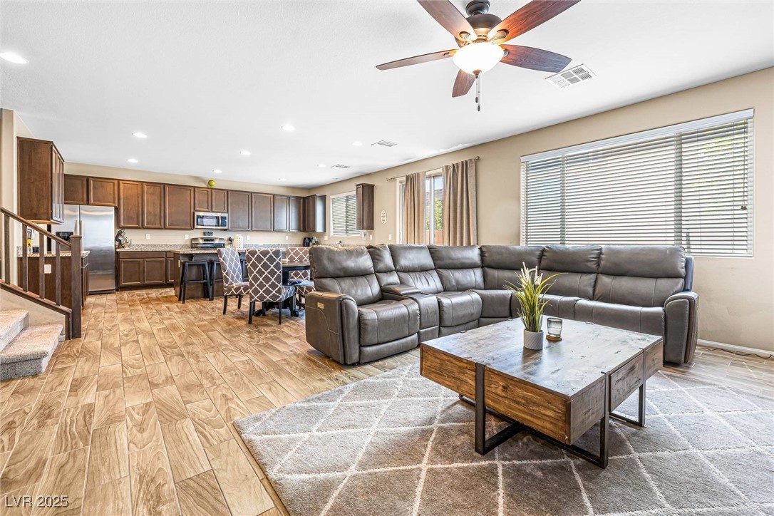 Las Vegas, Nevada 89166, United States, 5 Bedrooms Bedrooms, ,3 BathroomsBathrooms,Residential,Active,184122