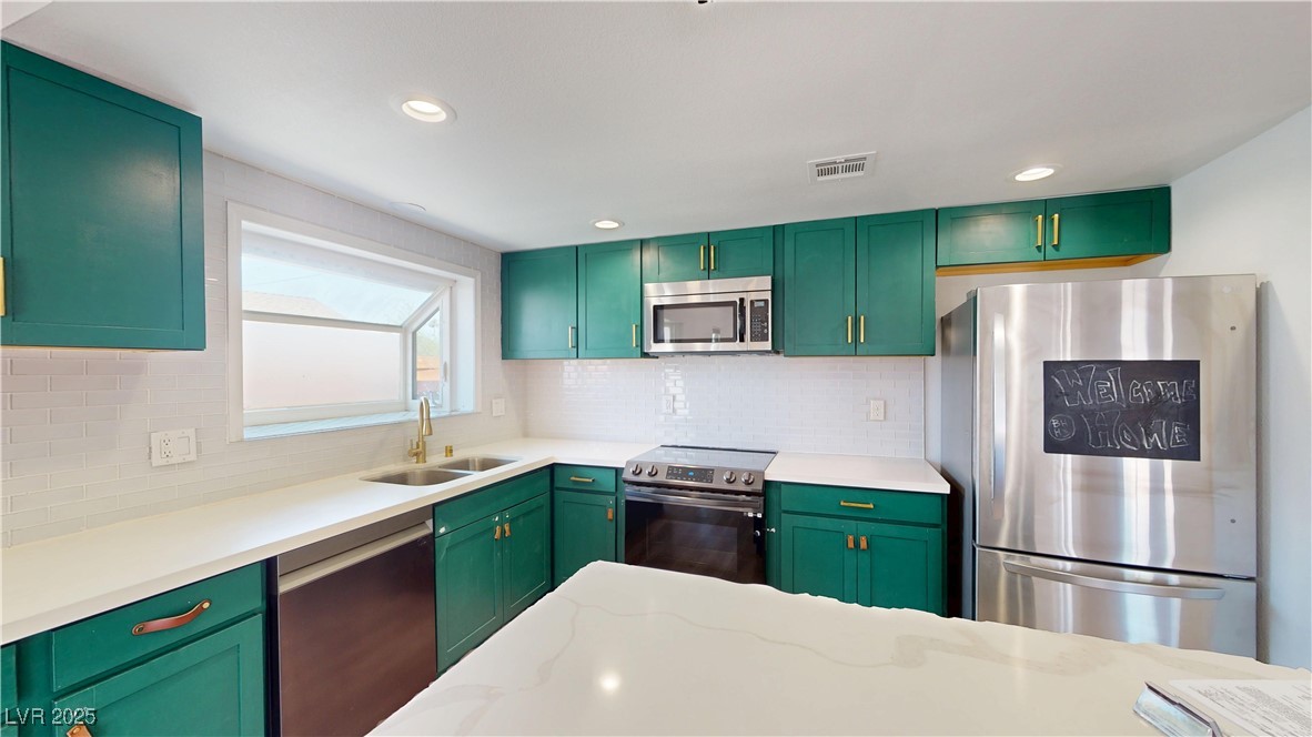 Las Vegas, Nevada 89104, United States, 4 Bedrooms Bedrooms, ,2 BathroomsBathrooms,Residential,Active,175623