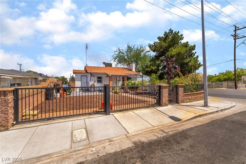 Tiny photo for 300 N 14th Street, Las Vegas, NV 89101 (MLS # 2689469)