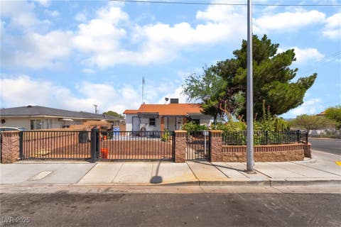 Tiny photo for 300 N 14th Street, Las Vegas, NV 89101 (MLS # 2689469)