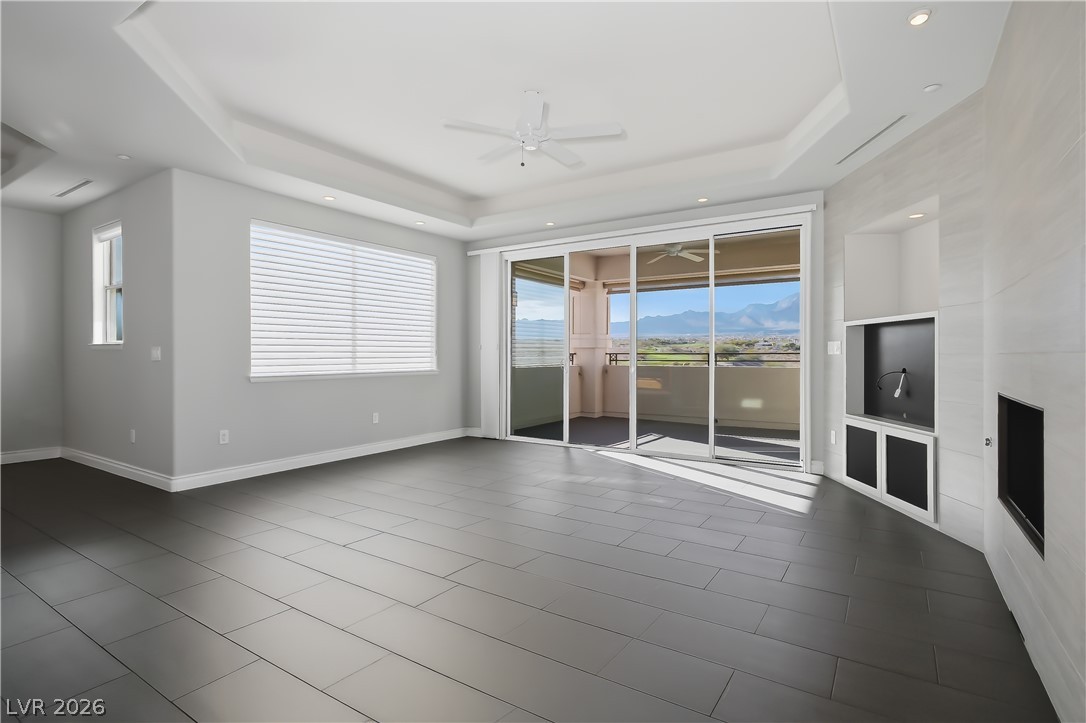 9224 Tesoras Drive 301