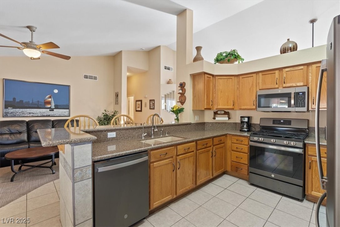 8272 Beaverbrook Way, Las Vegas, Nevada image 11