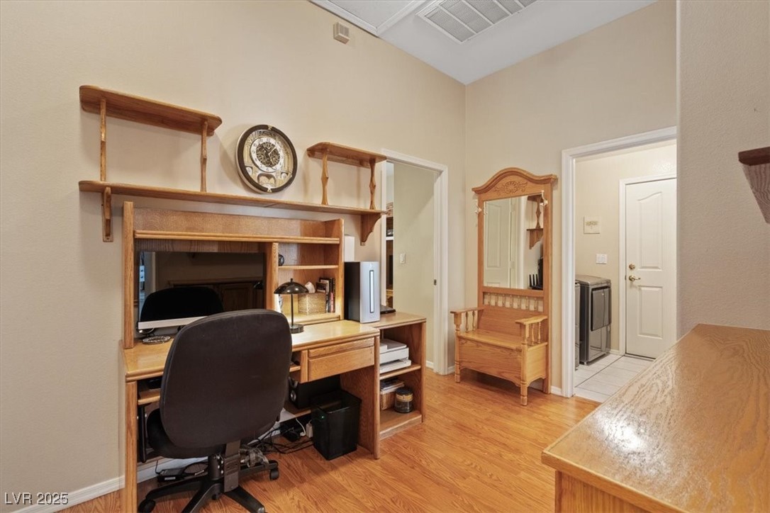 8272 Beaverbrook Way, Las Vegas, Nevada image 12