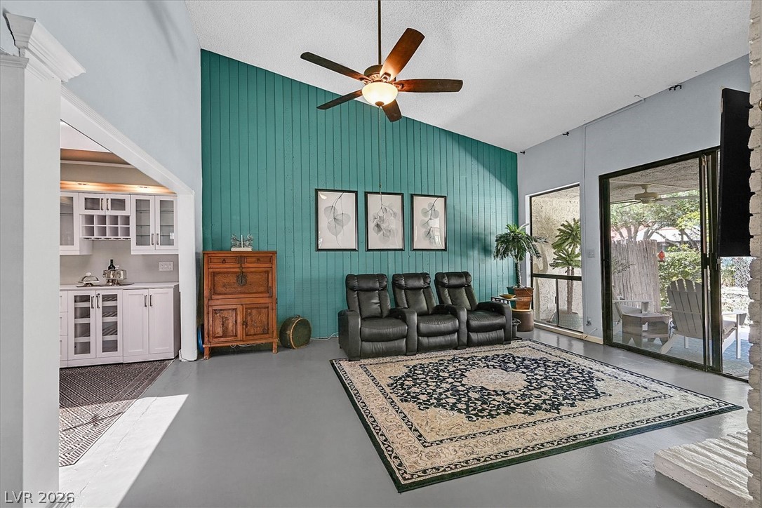 2450 El Paseo Circle
