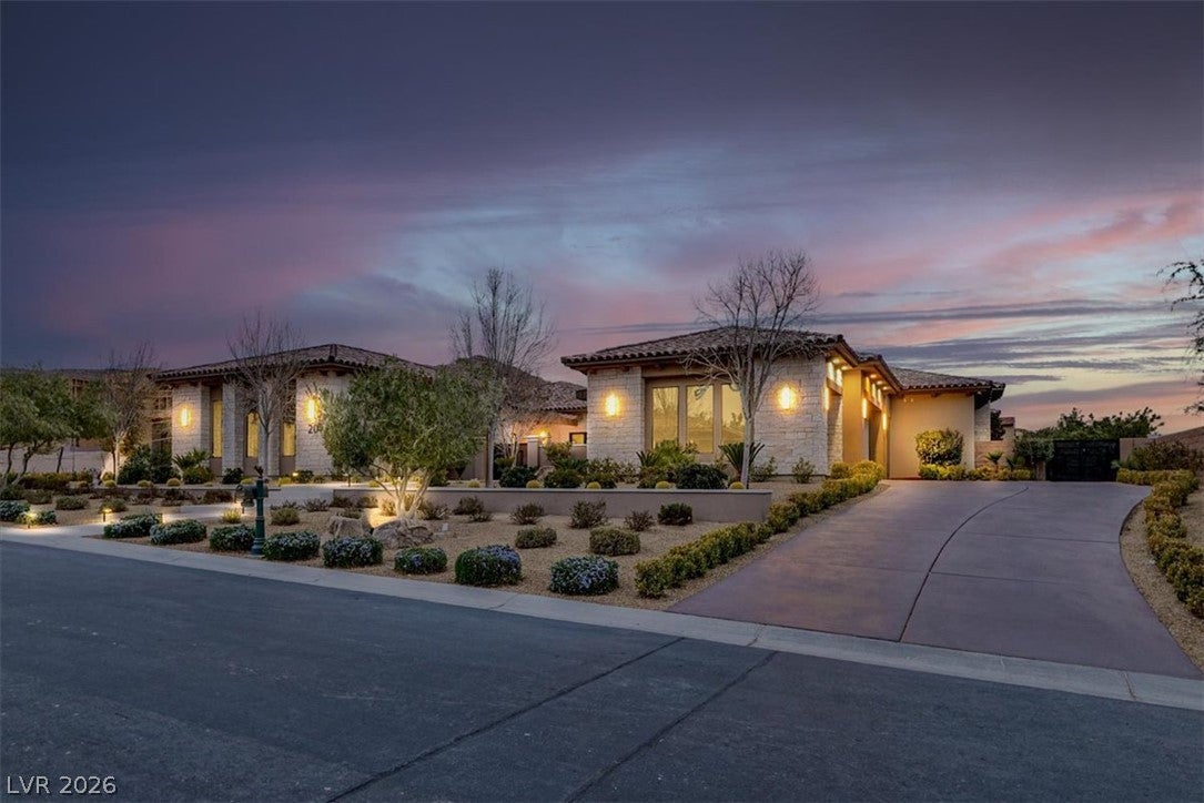 20 Pebble Hills Court