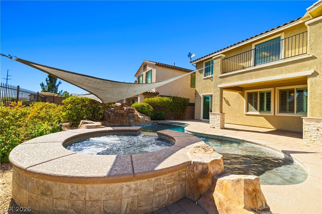 245 Punto Di Vista Drive