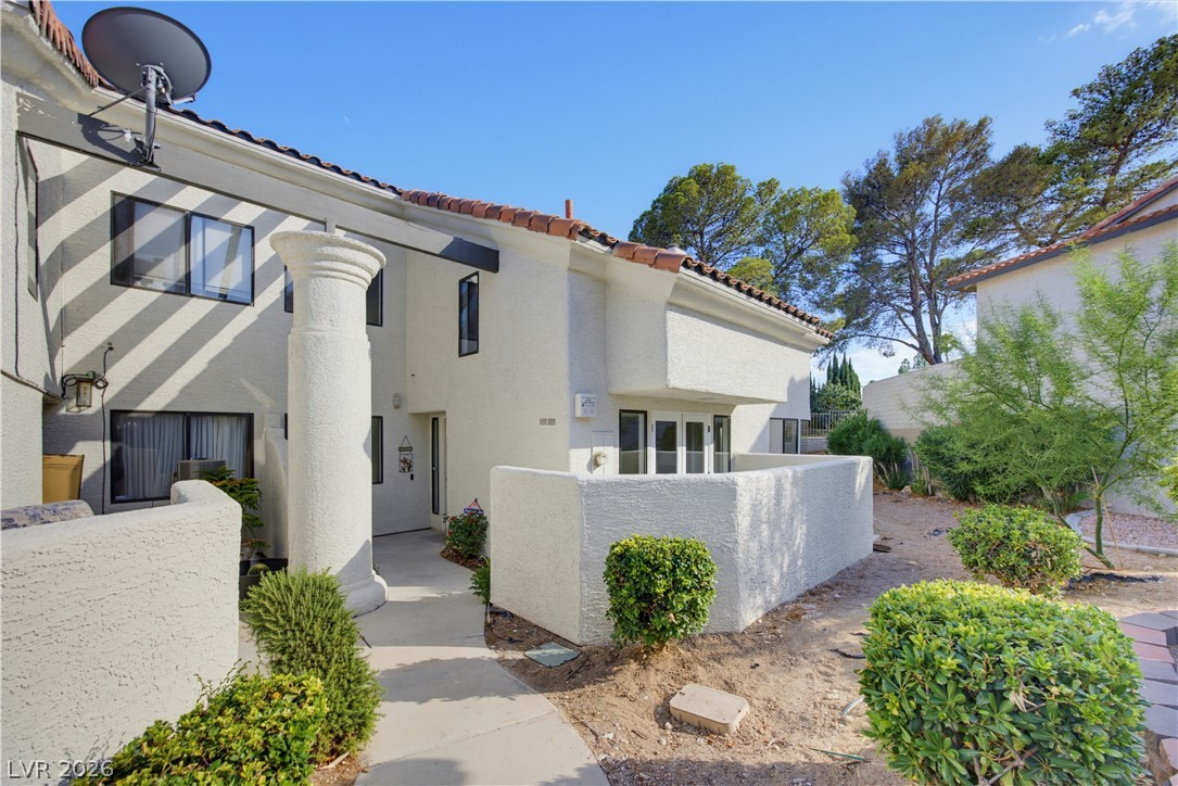 2720 Baycliff Court 2