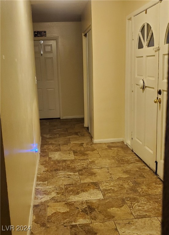 Las Vegas, Nevada 89121, United States, 5 Bedrooms Bedrooms, ,2 BathroomsBathrooms,Residential,Active,37167