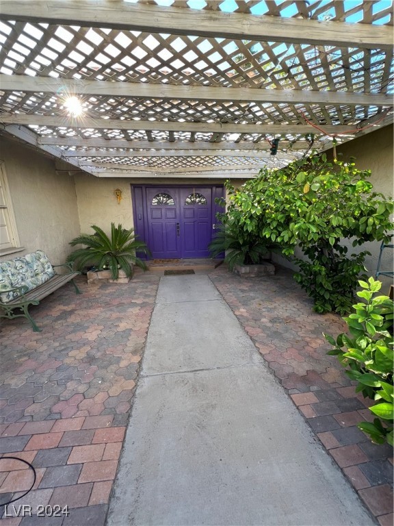 Las Vegas, Nevada 89121, United States, 5 Bedrooms Bedrooms, ,2 BathroomsBathrooms,Residential,Active,37167