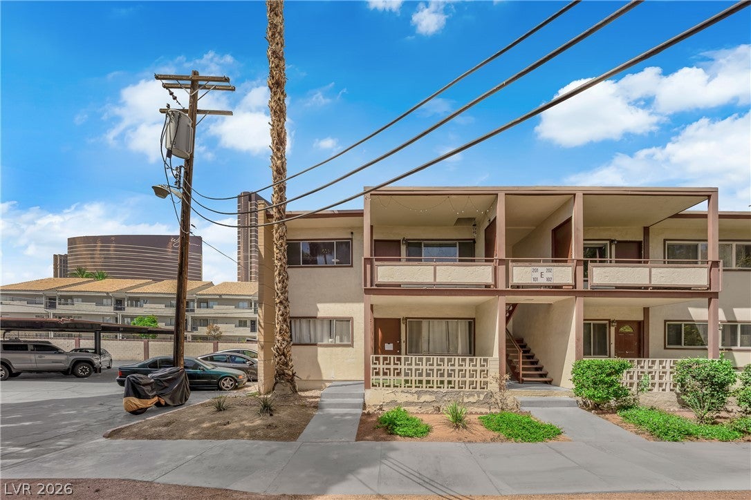 350 Desert Inn Road E201