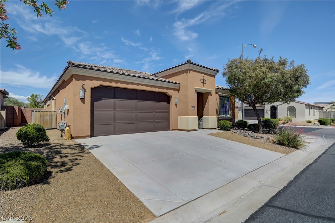 3816 Greenbriar Bluff Avenue