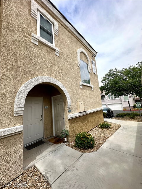 Condo For Rent - 9975 Peace Way #1136<br/> Clark County, Las Vegas, NV 89147